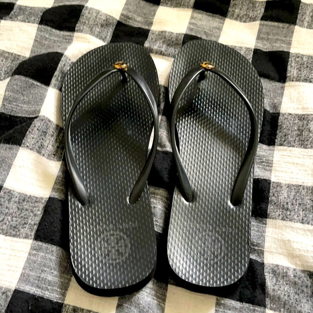 Tory burch thin flip flops